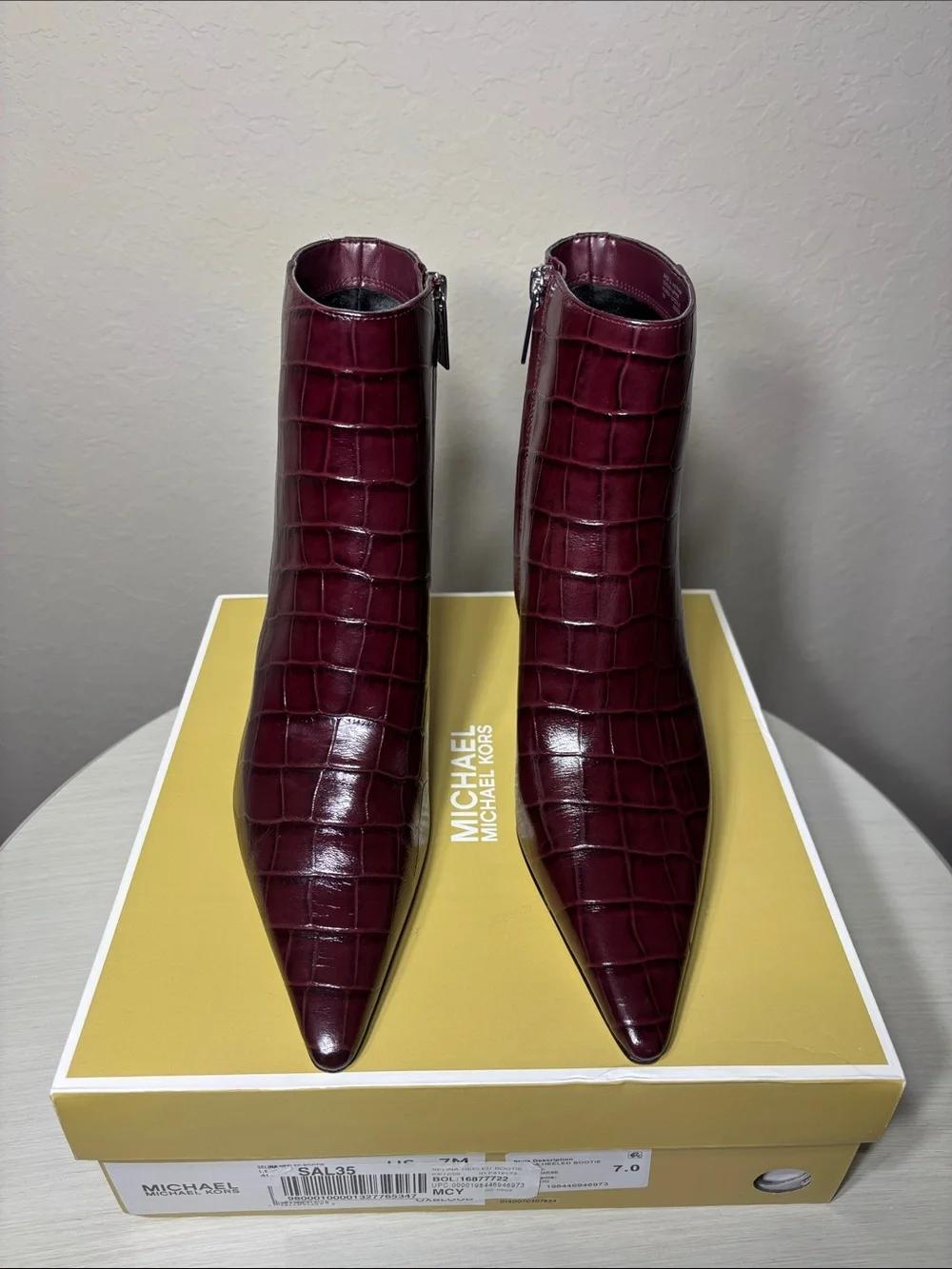 Michael Kors Selina Oxblood Croc Embossed Ankle Boots Size 7 NIBox